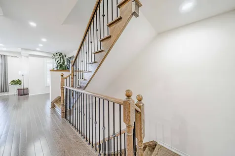 28 Quarrie Lane Ajax ON L1T 0N1