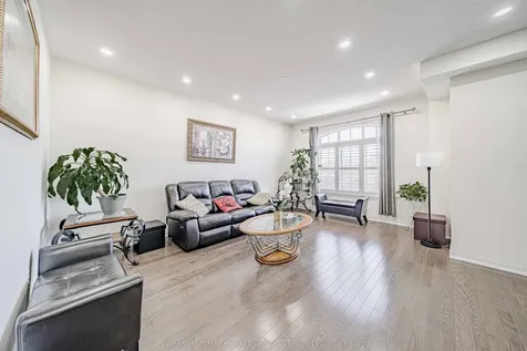 28 Quarrie Lane Ajax ON L1T 0N1