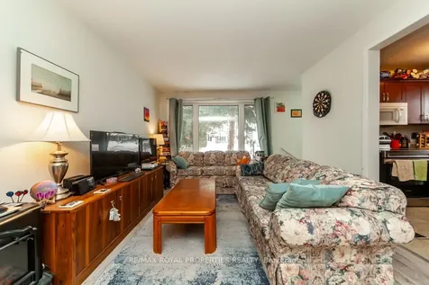 56 Burcher Road Ajax ON L1S 2R1