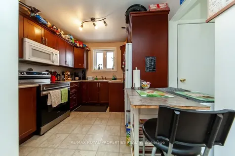 56 Burcher Road Ajax ON L1S 2R1