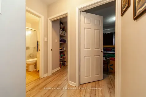 56 Burcher Road Ajax ON L1S 2R1