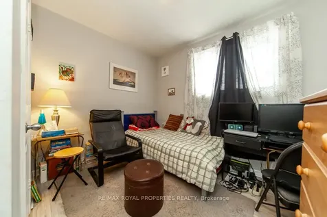 56 Burcher Road Ajax ON L1S 2R1