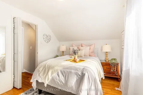 91 Admiral Road Ajax ON L1S 2N8