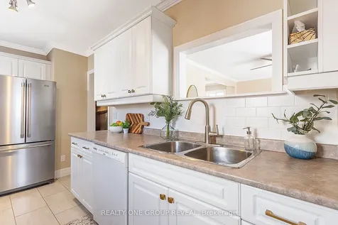 91 Admiral Road Ajax ON L1S 2N8