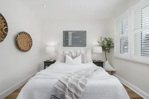 17 Admiral Road Ajax ON L1S 2N8