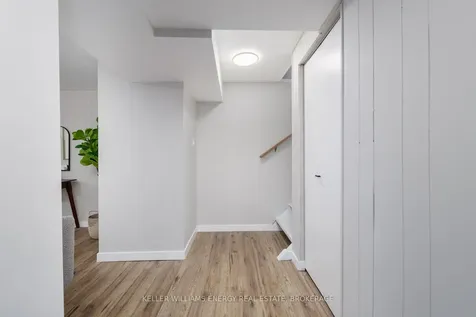 17 Admiral Road Ajax ON L1S 2N8