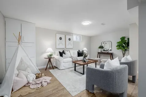 17 Admiral Road Ajax ON L1S 2N8