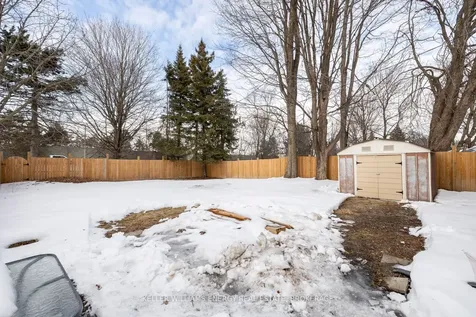 17 Admiral Road Ajax ON L1S 2N8