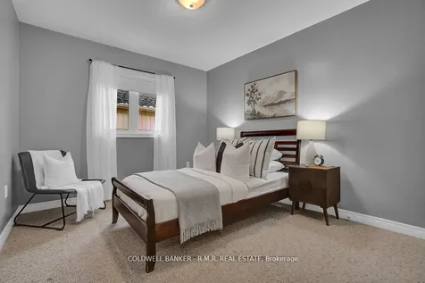 18 Kaukonen Court Clarington ON L1C 0A3