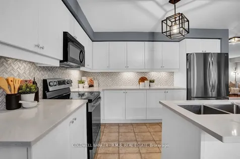 18 Kaukonen Court Clarington ON L1C 0A3