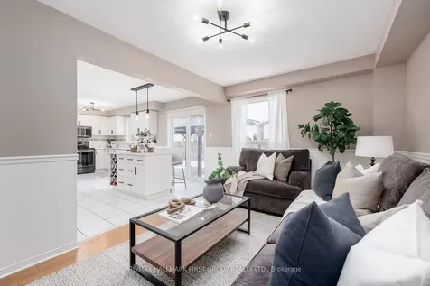 18 Laurelwood Street Clarington ON L1C 4Z7