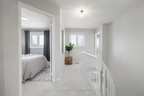 18 Laurelwood Street Clarington ON L1C 4Z7