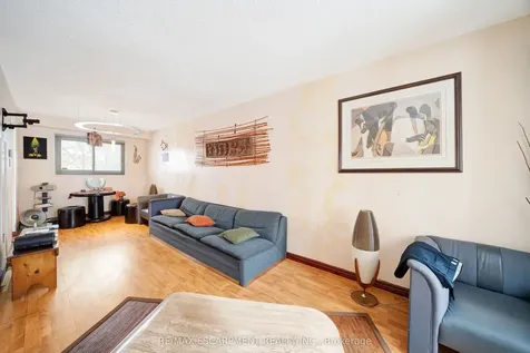 31 Hewitt Crescent Ajax ON L1S 7A5