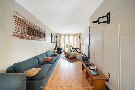 31 Hewitt Crescent Ajax ON L1S 7A5