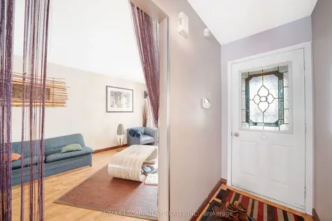 31 Hewitt Crescent Ajax ON L1S 7A5