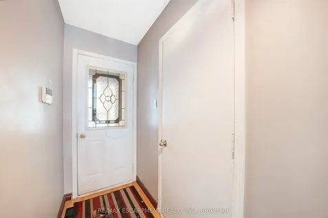 31 Hewitt Crescent Ajax ON L1S 7A5