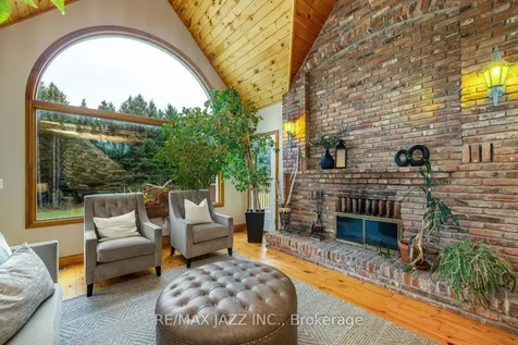 190 King Lane Clarington ON L0B 1J0