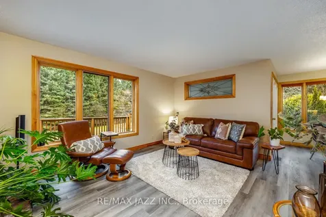 190 King Lane Clarington ON L0B 1J0