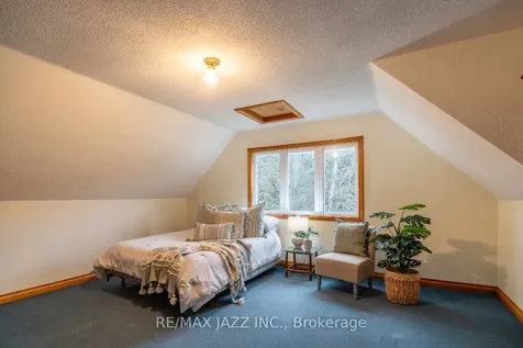 190 King Lane Clarington ON L0B 1J0