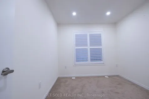 10 Loana Lane Clarington ON L1C 7G9