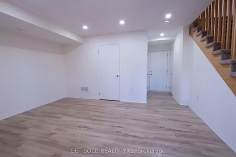 10 Loana Lane Clarington ON L1C 7G9