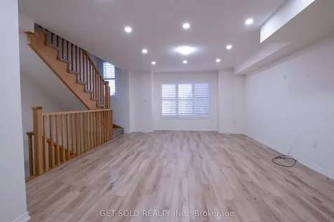 10 Loana Lane Clarington ON L1C 7G9