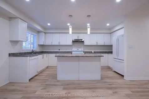 10 Loana Lane Clarington ON L1C 7G9