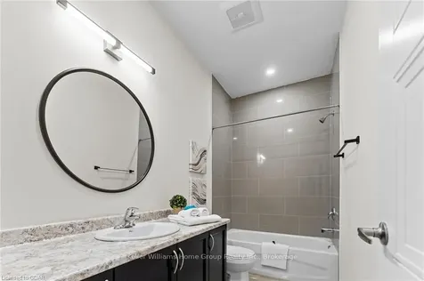 2146 Castle Hill Court Pickering ON L1X 1Y5
