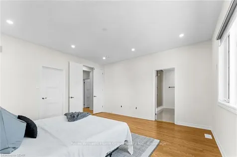 2146 Castle Hill Court Pickering ON L1X 1Y5
