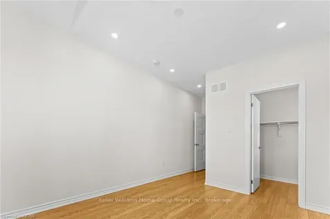 2146 Castle Hill Court Pickering ON L1X 1Y5