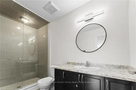 2146 Castle Hill Court Pickering ON L1X 1Y5