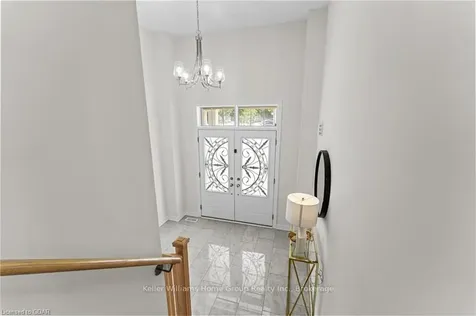 2146 Castle Hill Court Pickering ON L1X 1Y5