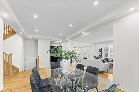 2146 Castle Hill Court Pickering ON L1X 1Y5