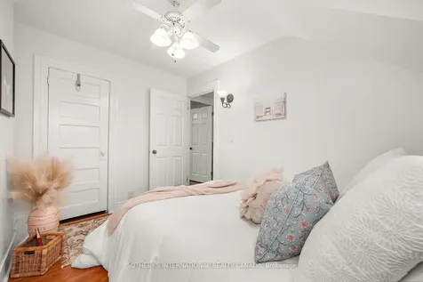 2 Winston Avenue Toronto ON M1N 1W3