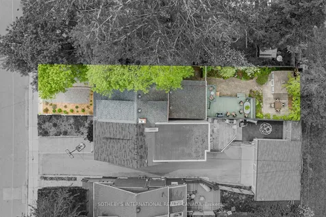 2 Winston Avenue Toronto ON M1N 1W3