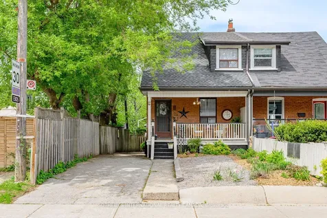 2 Winston Avenue Toronto ON M1N 1W3