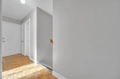 234 Manse Road Toronto ON M1E 3V4