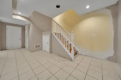 234 Manse Road Toronto ON M1E 3V4