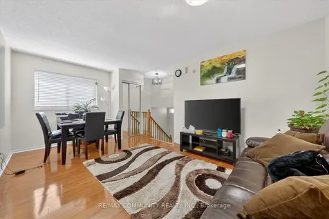 1645 Autumn Crescent Pickering ON L1V 6X6