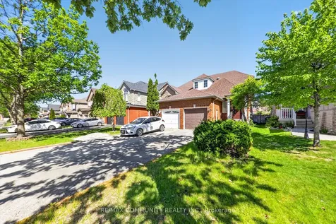 1645 Autumn Crescent Pickering ON L1V 6X6