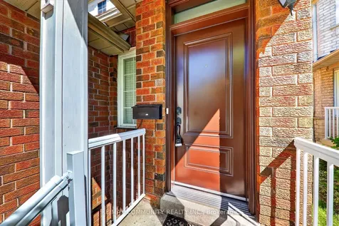 1645 Autumn Crescent Pickering ON L1V 6X6