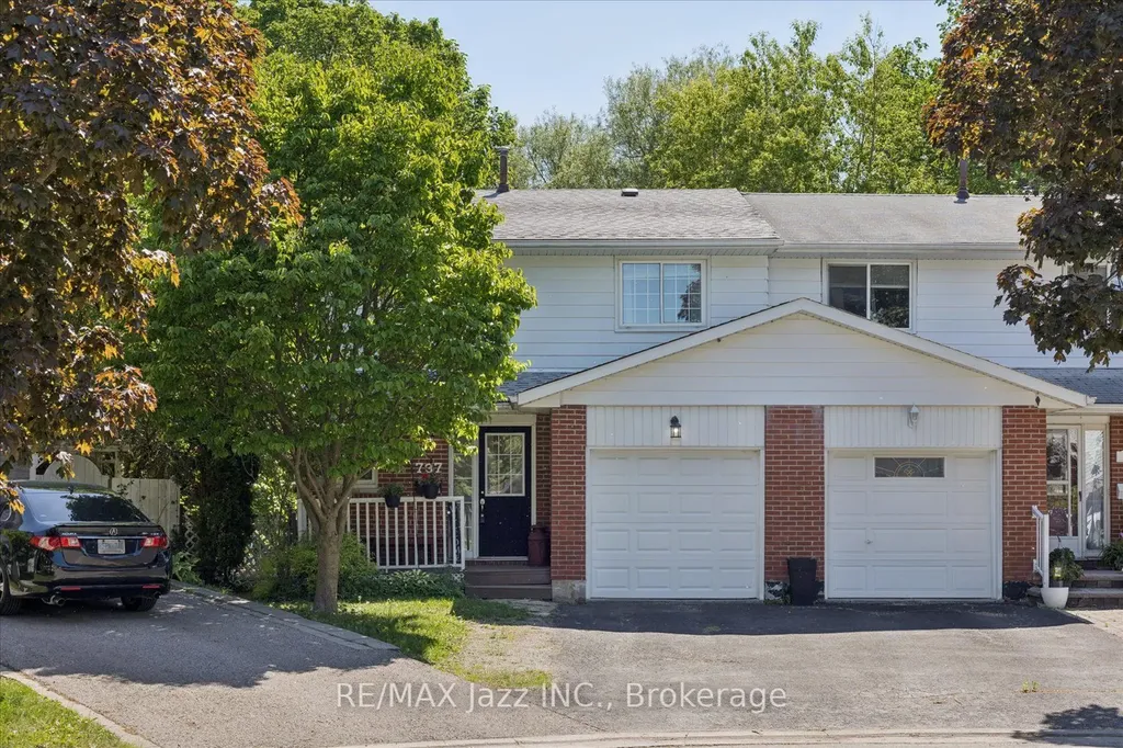 737 Greenoch Court Oshawa ON L1J 6H4