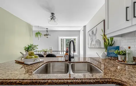 17 Abernethy Crescent Clarington ON L1C 4Z1