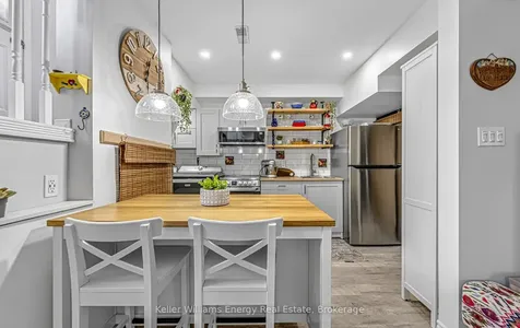 17 Abernethy Crescent Clarington ON L1C 4Z1