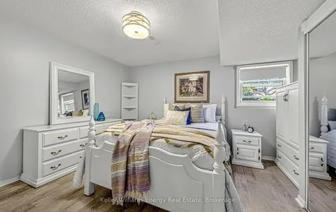 17 Abernethy Crescent Clarington ON L1C 4Z1