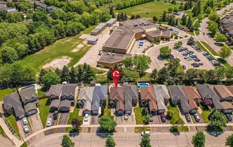 17 Abernethy Crescent Clarington ON L1C 4Z1