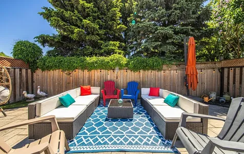 17 Abernethy Crescent Clarington ON L1C 4Z1