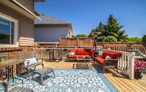 17 Abernethy Crescent Clarington ON L1C 4Z1