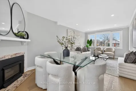 3244 St Clair Avenue E Toronto ON M1L 1V8