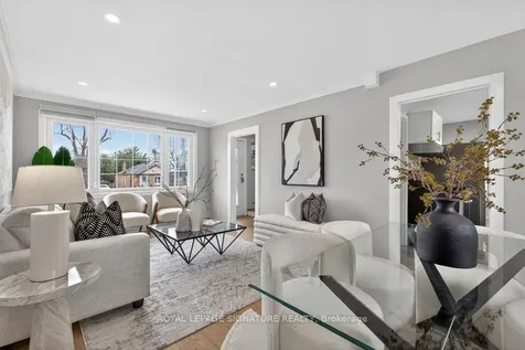 3244 St Clair Avenue E Toronto ON M1L 1V8